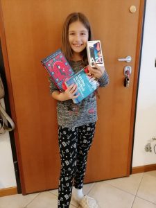 3 copii au câștigat câte un telefon lunile trecute pe Kidibot. Tu?